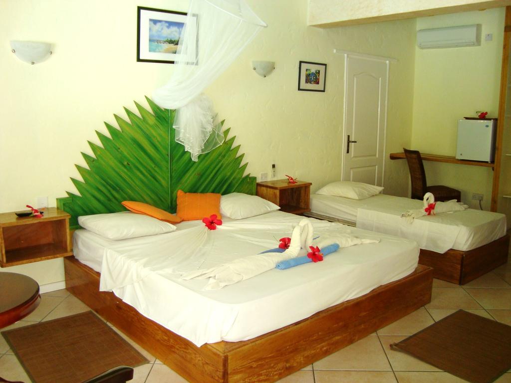 Diguoise Guest House La Digue Ruang foto