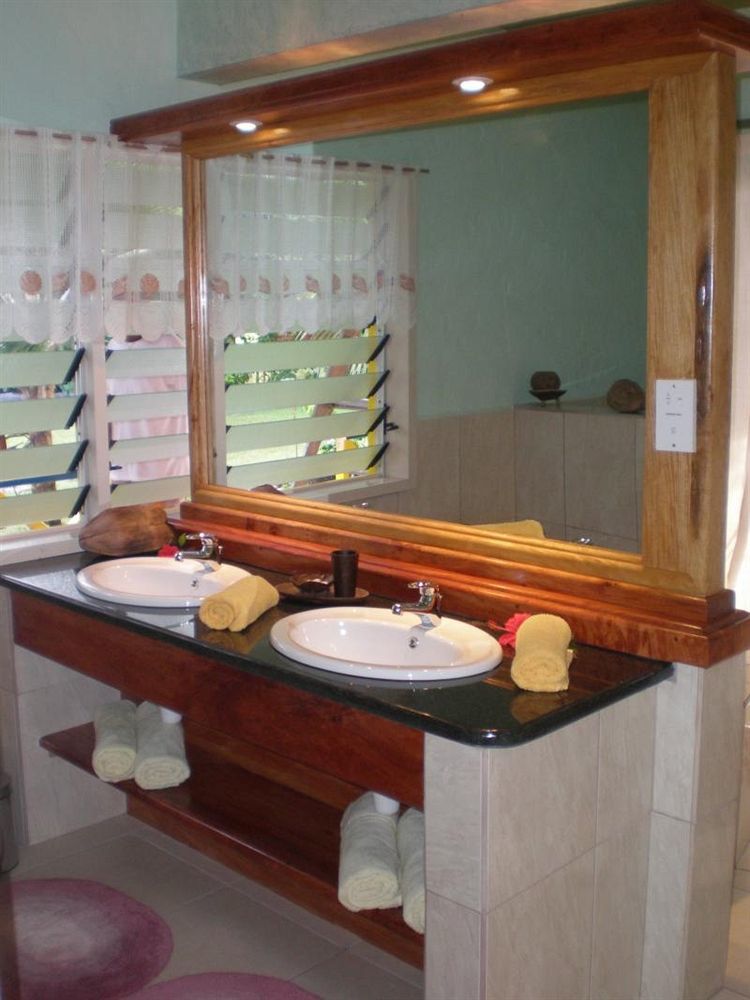 Diguoise Guest House La Digue Bagian luar foto